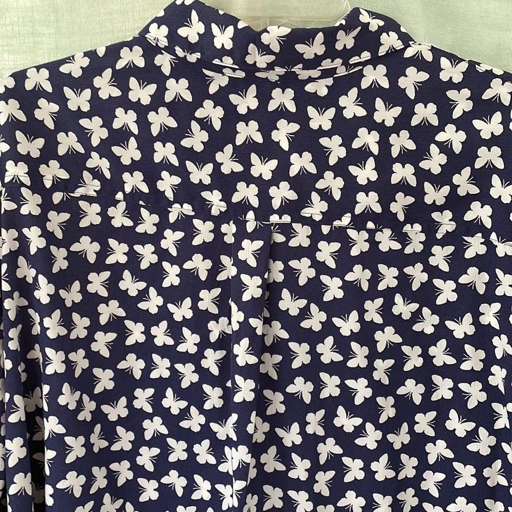 Nice button down shirt - Picture 8 of 8